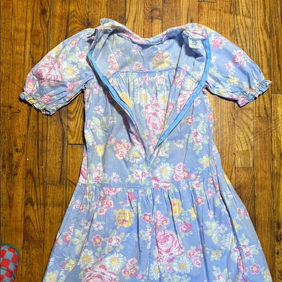 LAURA ASHLEY VTG Women's Blue Pink Yellow Floral Tiered Midi Dress Cotton Size 8 - Picture 9 of 10